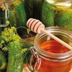 pickled cucumbers with honey for the winter